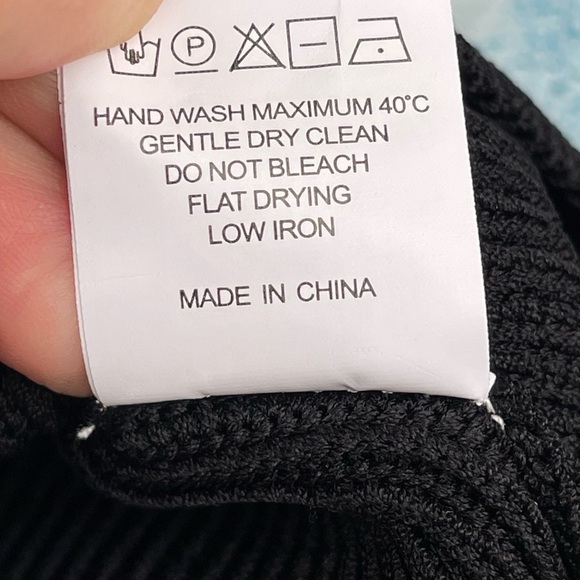 PIXIE MARKET CHIARA KNIT BUSTIER TOP IN BLACK SIZE MEDIUM - Picture 9 of 14